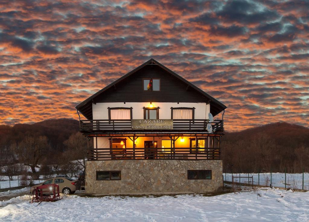 Casa Georgescu Hotell Rîşnov Eksteriør bilde